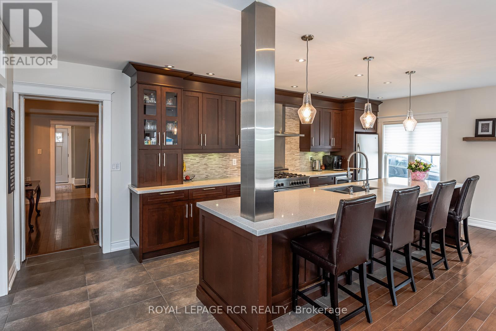 53 Metcalfe Street, Aurora (Aurora Village), Ontario  L4G 1E5 - Photo 17 - N12423190