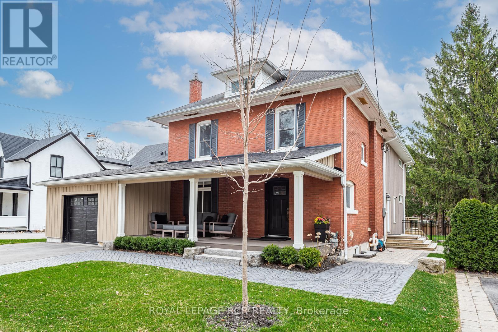 53 Metcalfe Street, Aurora (Aurora Village), Ontario  L4G 1E5 - Photo 3 - N12423190