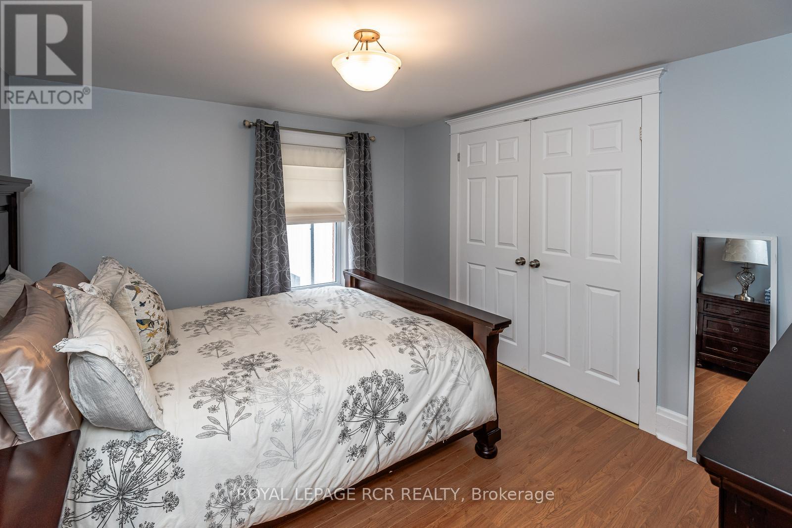 53 Metcalfe Street, Aurora (Aurora Village), Ontario  L4G 1E5 - Photo 6 - N12423190