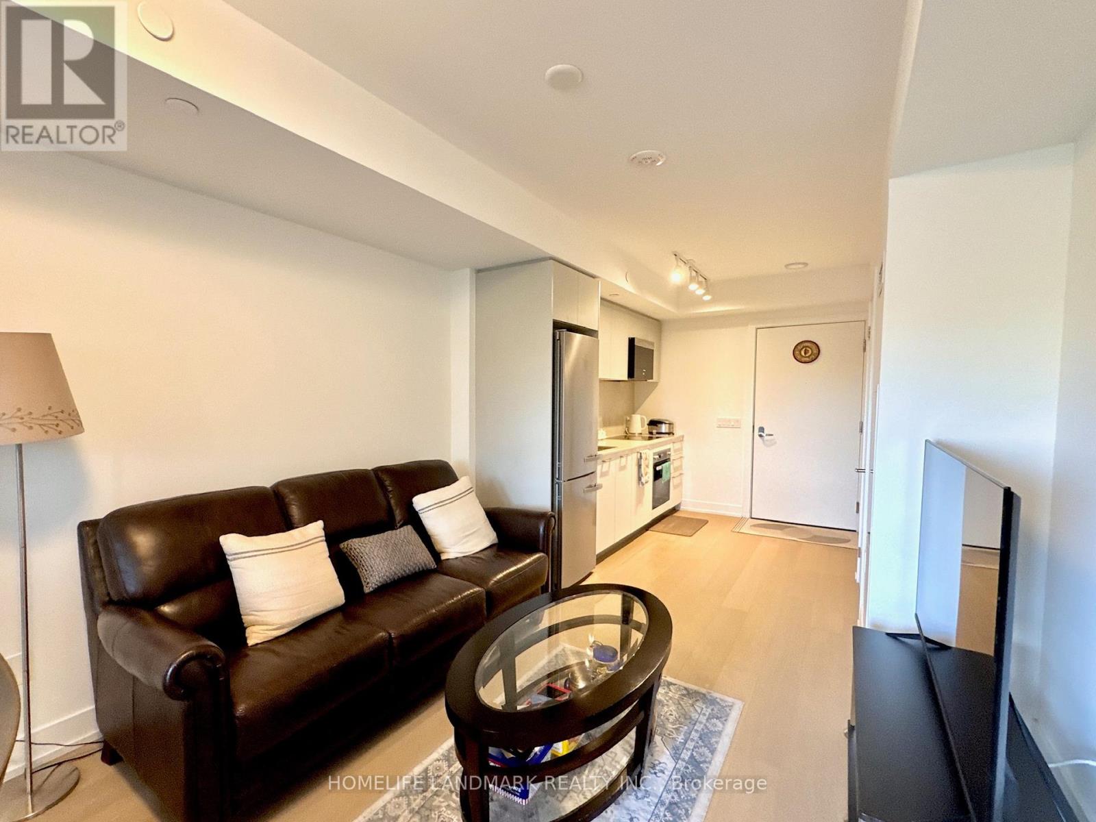 921 - 8 Cedarland Drive, Markham, Ontario  L6G 0H4 - Photo 8 - N12423217