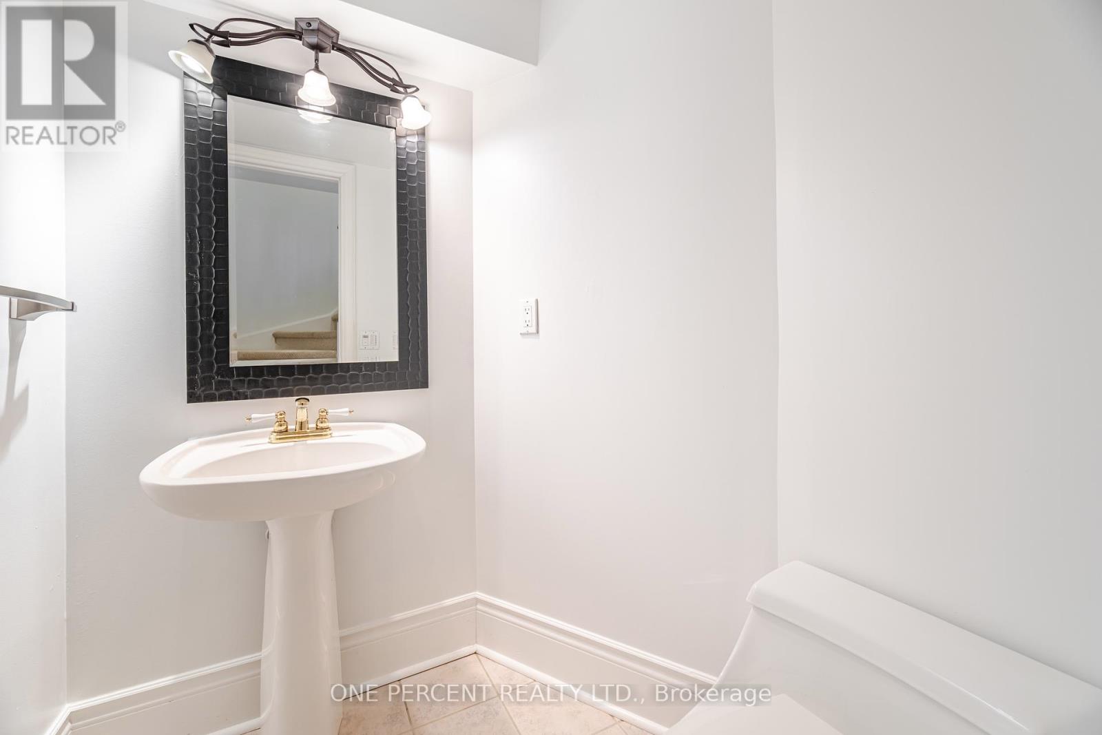 25 - 8038 Yonge Street, Vaughan (Uplands), Ontario  L4J 1W3 - Photo 21 - N12423253