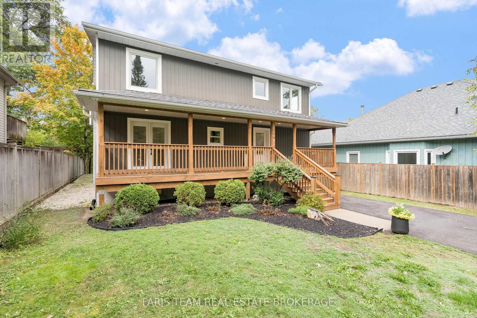 104 Knox Road E, Wasaga Beach, Ontario  L9Z 2T5 - Photo 5 - S12423255