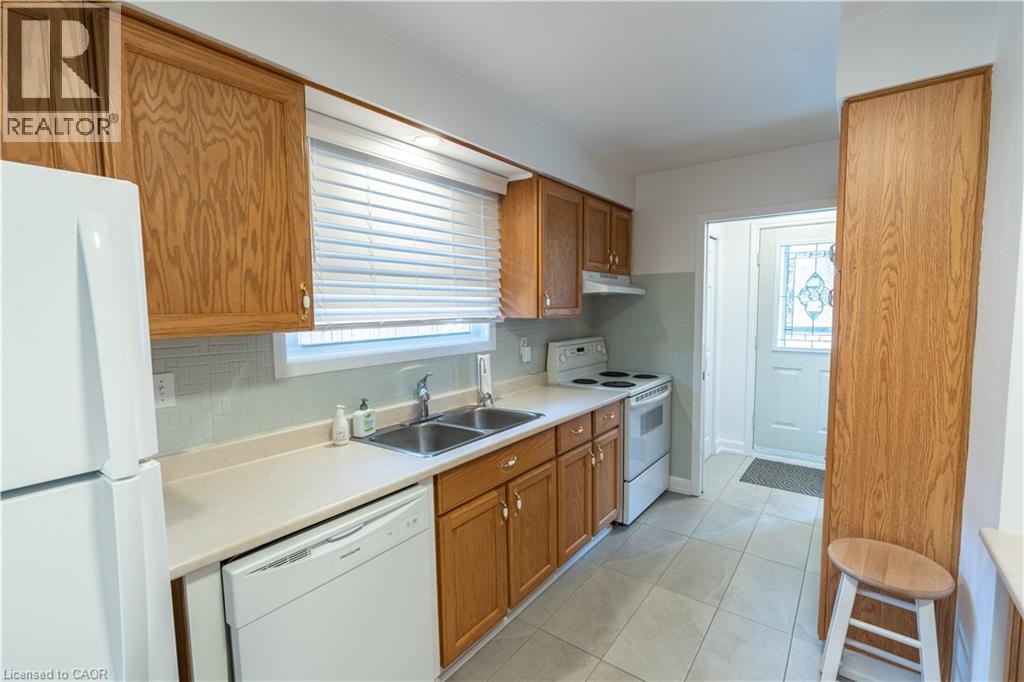 12 Shea Crescent, Kitchener, Ontario  N2E 1E8 - Photo 11 - 40772642