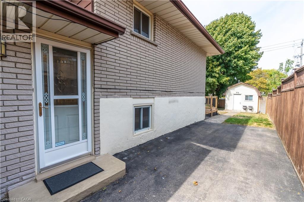 12 Shea Crescent, Kitchener, Ontario  N2E 1E8 - Photo 3 - 40772642