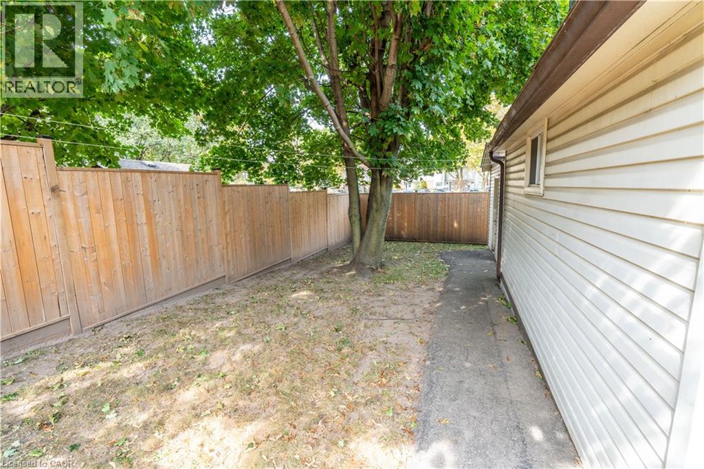 12 Shea Crescent, Kitchener, Ontario  N2E 1E8 - Photo 32 - 40772642