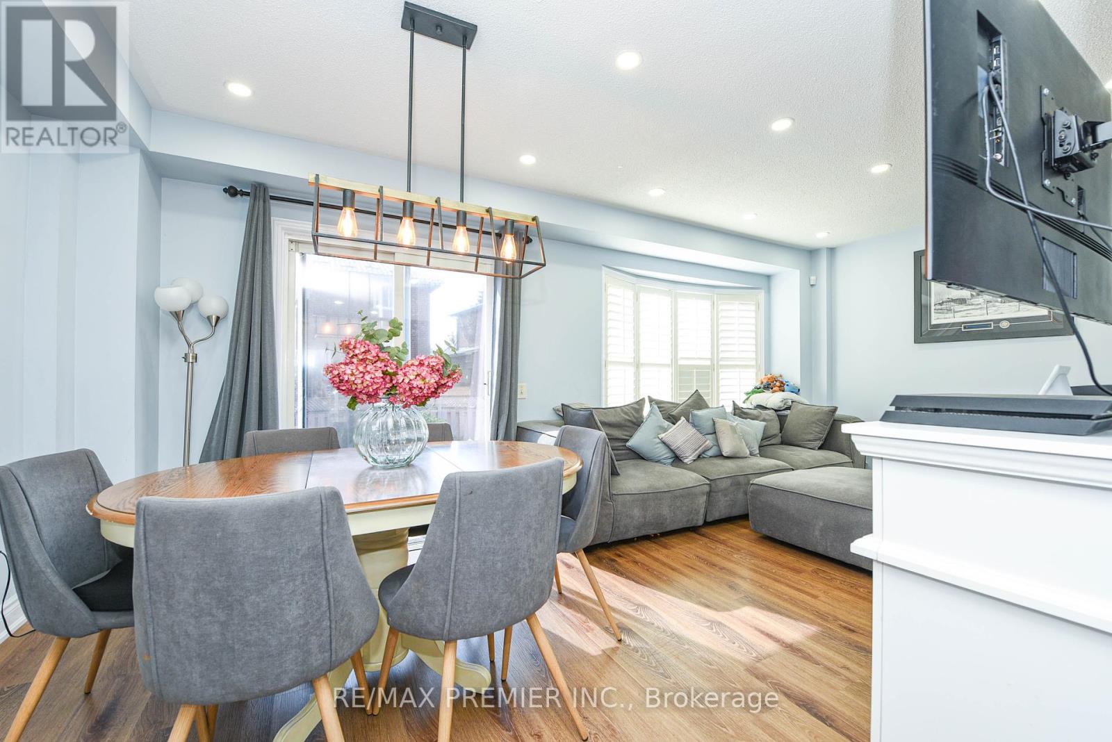 15d View Green Crescent, Toronto, Ontario  M9W 7C9 - Photo 15 - W12422325