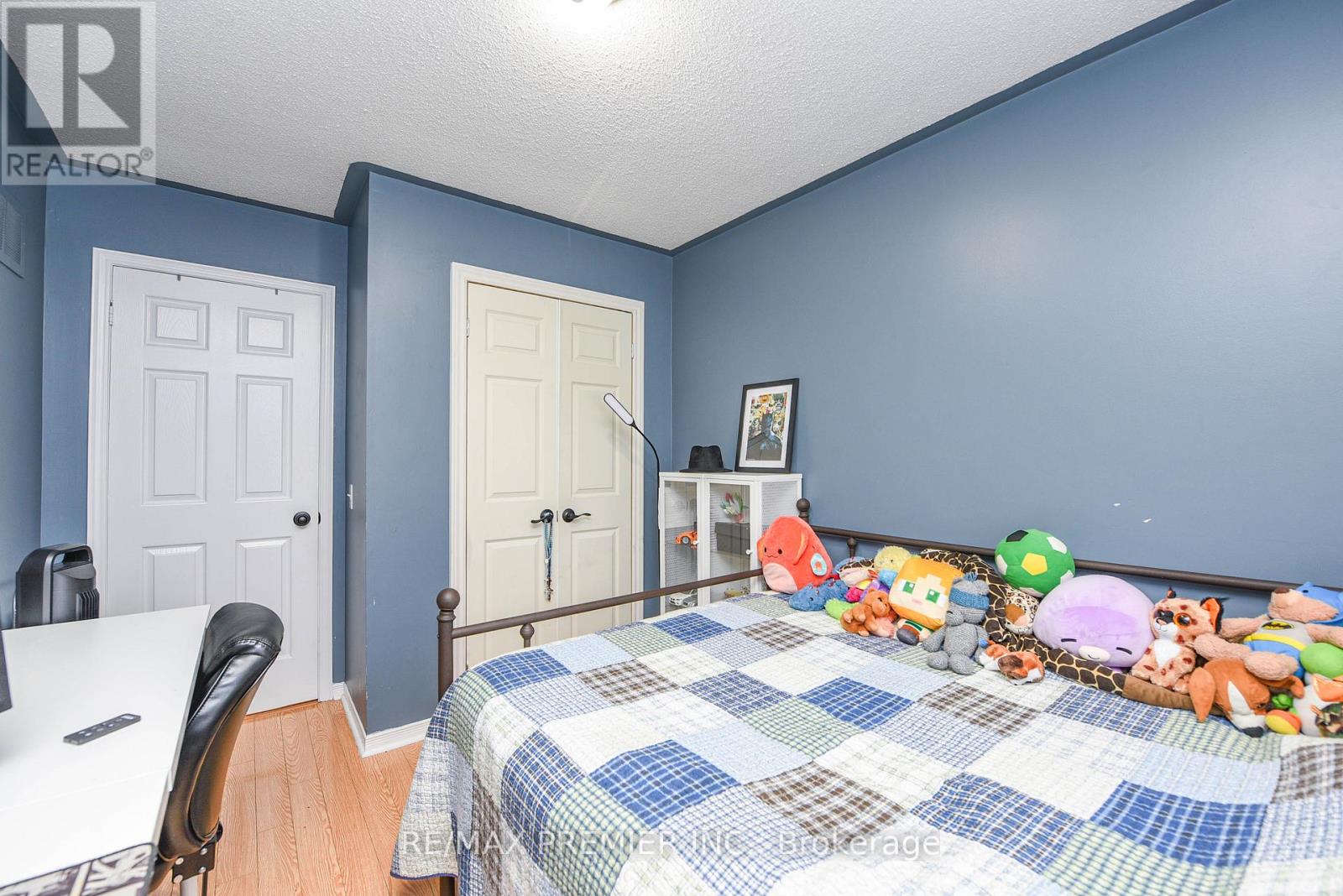 15d View Green Crescent, Toronto, Ontario  M9W 7C9 - Photo 26 - W12422325