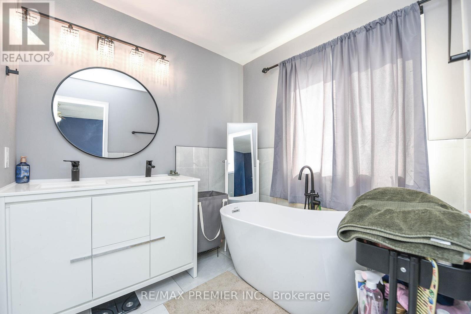 15d View Green Crescent, Toronto, Ontario  M9W 7C9 - Photo 37 - W12422325