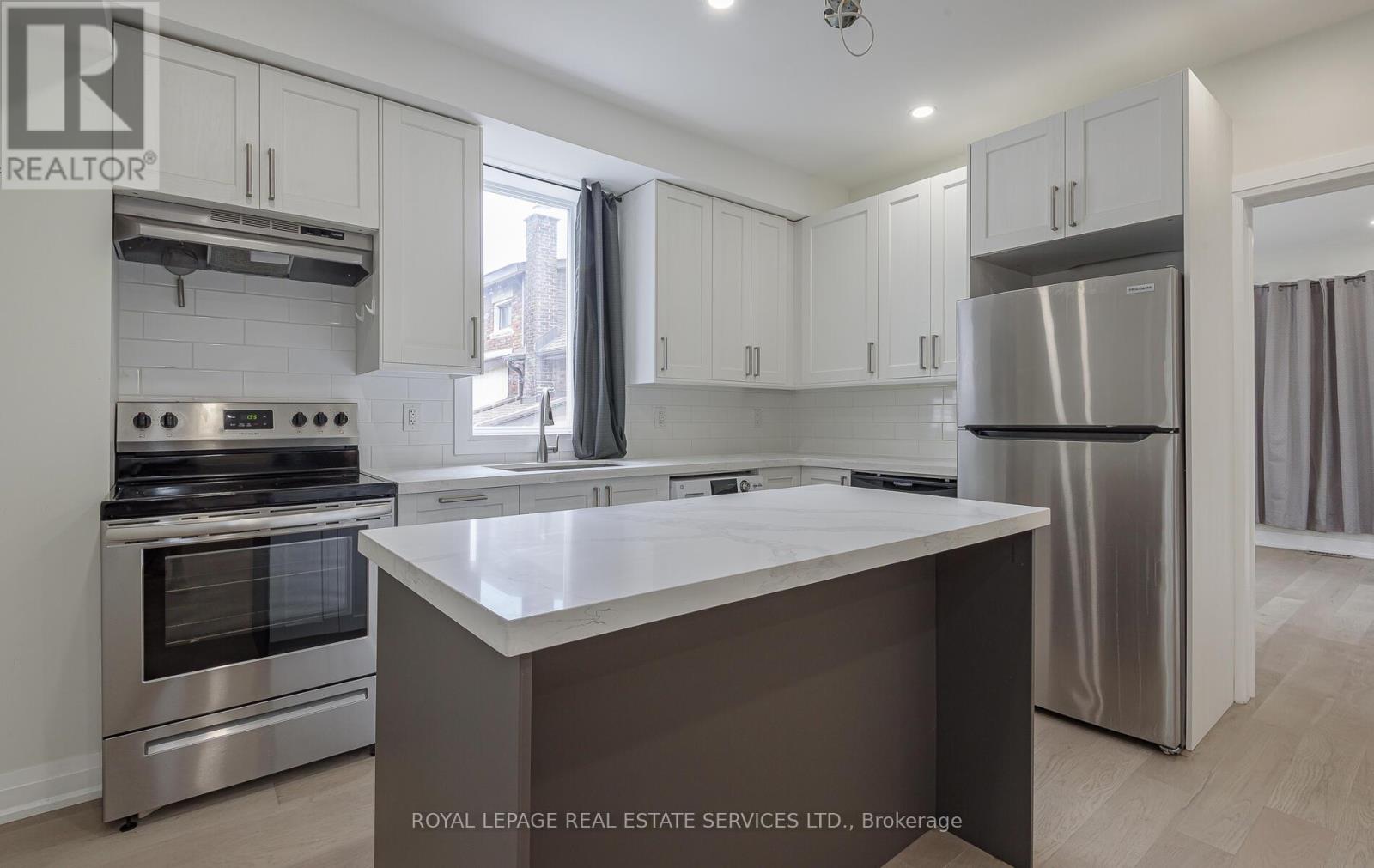 631 Lawrence Street, Cambridge, Ontario  N3H 2M8 - Photo 9 - X12258214