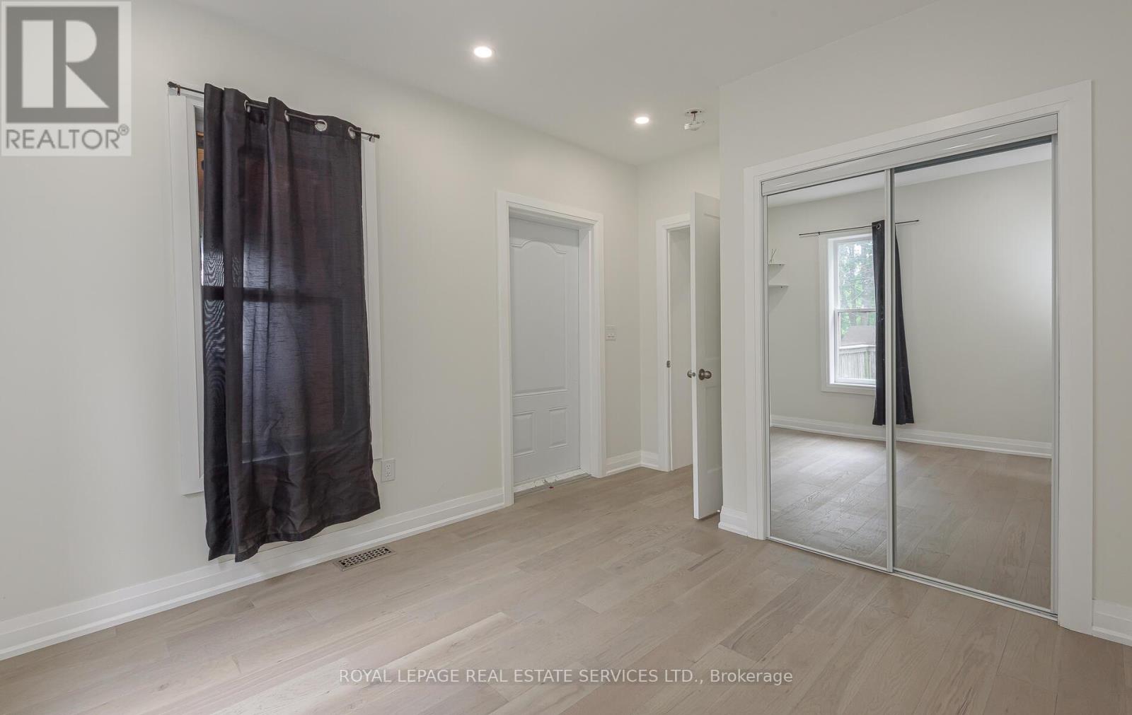 631 Lawrence Street, Cambridge, Ontario  N3H 2M8 - Photo 17 - X12258214