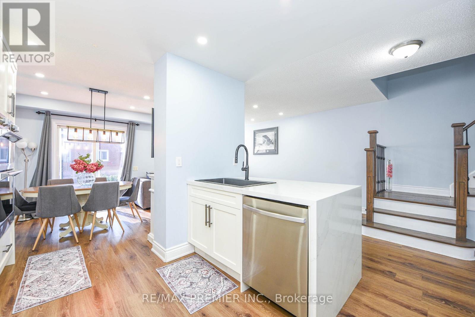 15d View Green Crescent, Toronto, Ontario  M9W 7C9 - Photo 18 - W12422325