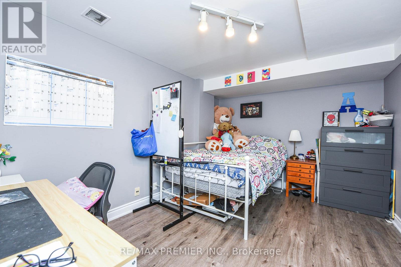 15d View Green Crescent, Toronto, Ontario  M9W 7C9 - Photo 42 - W12422325
