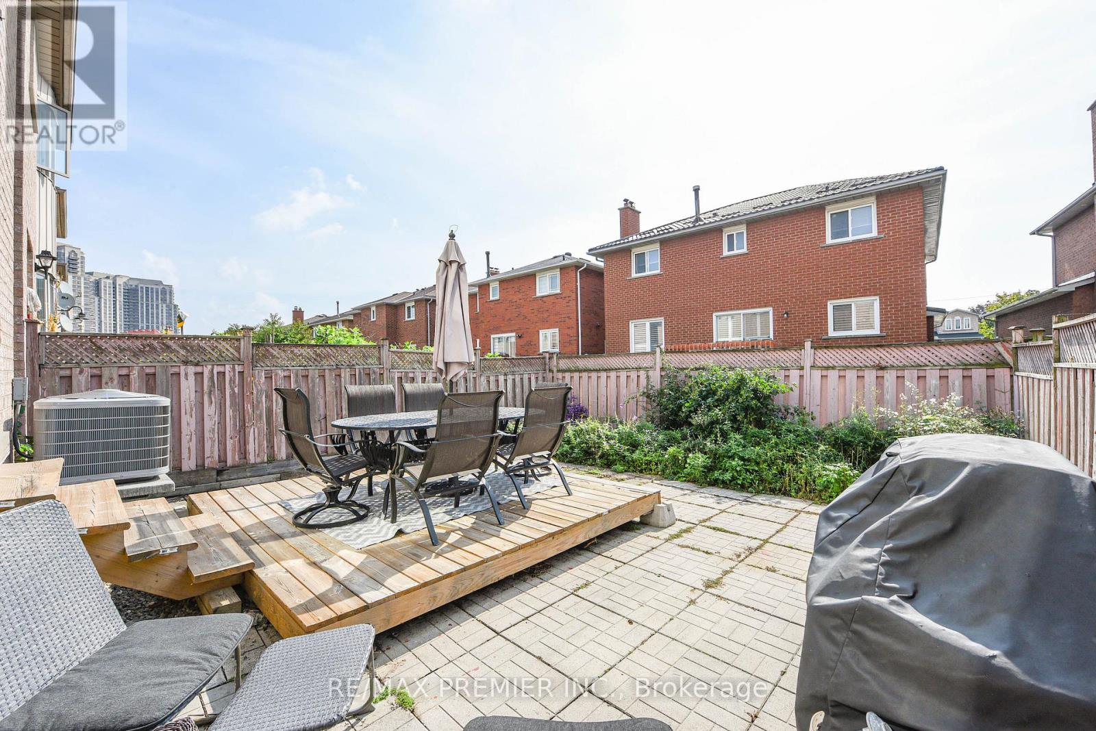 15d View Green Crescent, Toronto, Ontario  M9W 7C9 - Photo 50 - W12422325