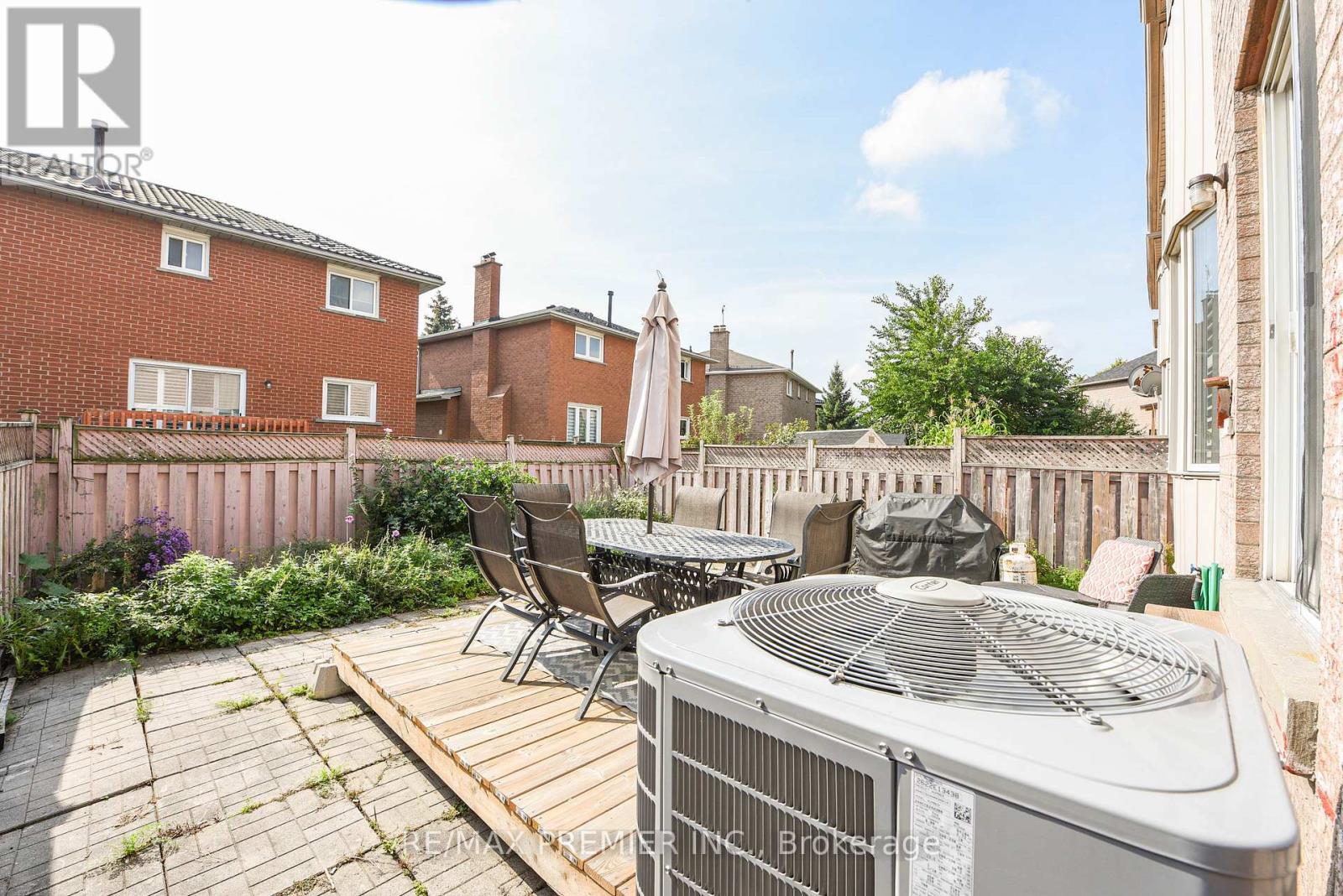 15d View Green Crescent, Toronto, Ontario  M9W 7C9 - Photo 47 - W12422325