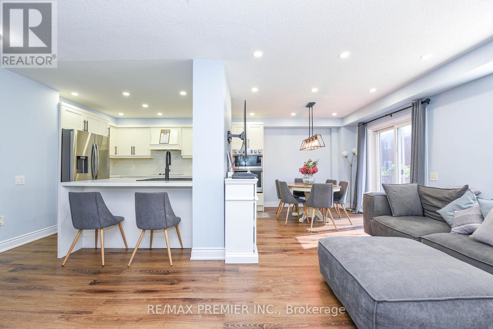 15d View Green Crescent, Toronto, Ontario  M9W 7C9 - Photo 21 - W12422325