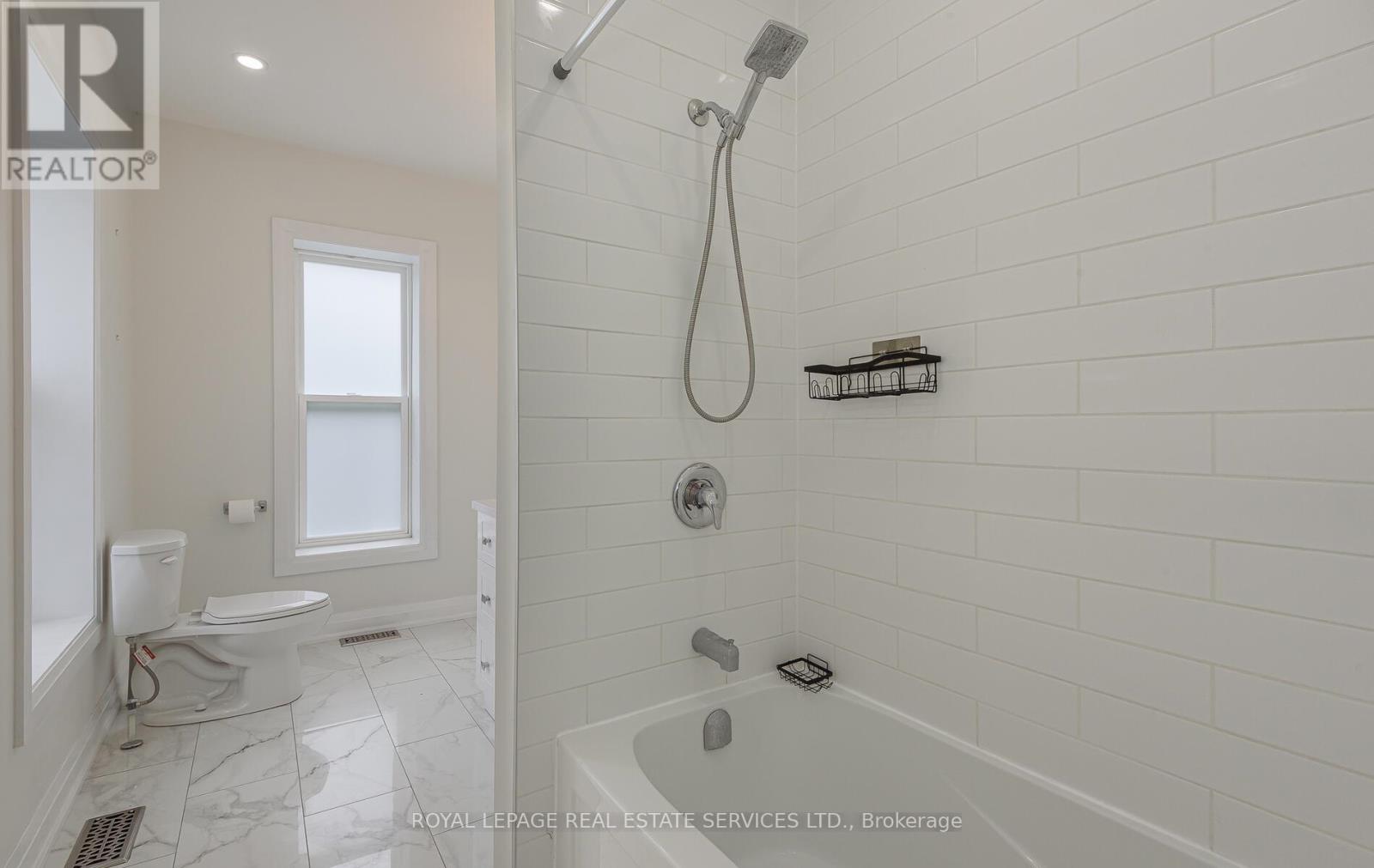 631 Lawrence Street, Cambridge, Ontario  N3H 2M8 - Photo 13 - X12258214