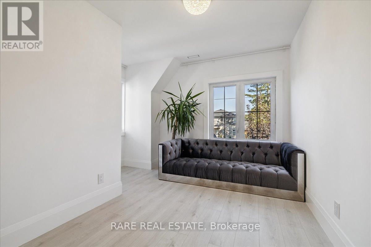 5709 Dorchester Road, Niagara Falls, Ontario  L2G 5S5 - Photo 15 - X12422787