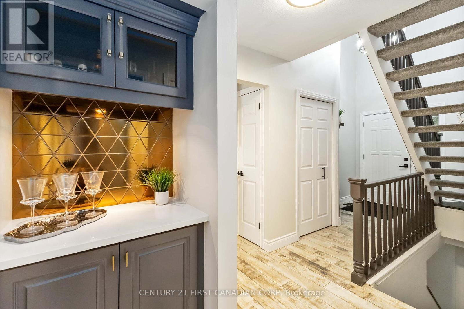 927 Farnham Road, London South, Ontario  N6K 1S2 - Photo 13 - X12423340