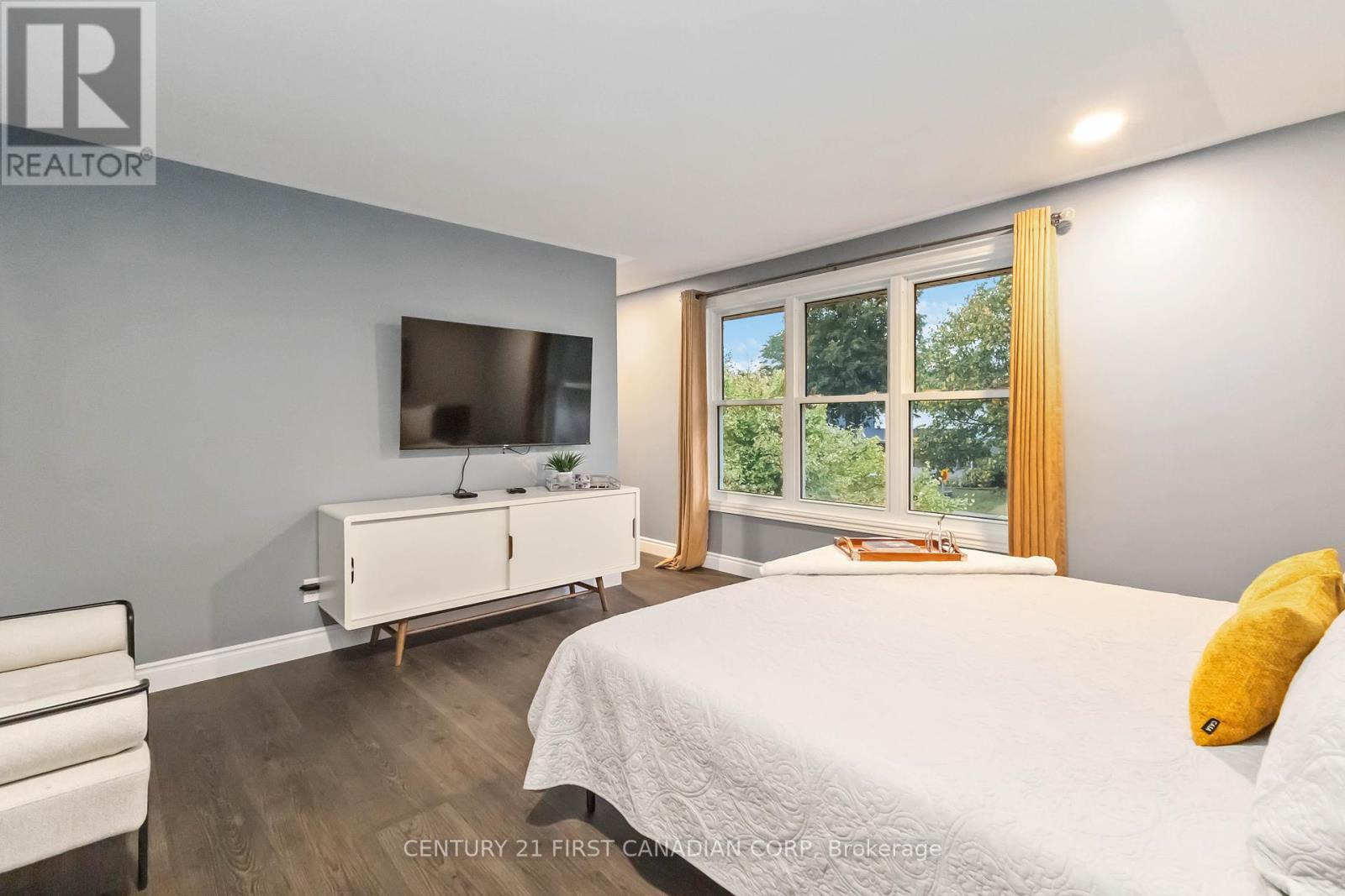 927 Farnham Road, London South, Ontario  N6K 1S2 - Photo 23 - X12423340