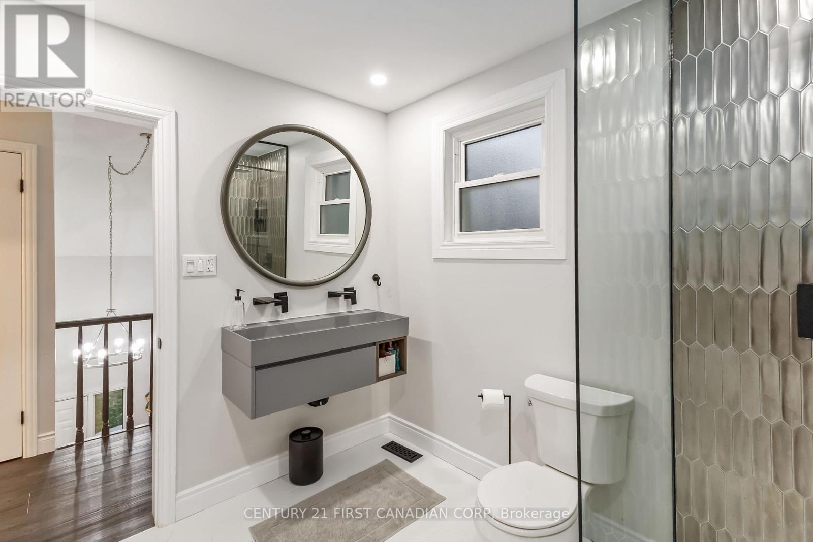 927 Farnham Road, London South, Ontario  N6K 1S2 - Photo 28 - X12423340