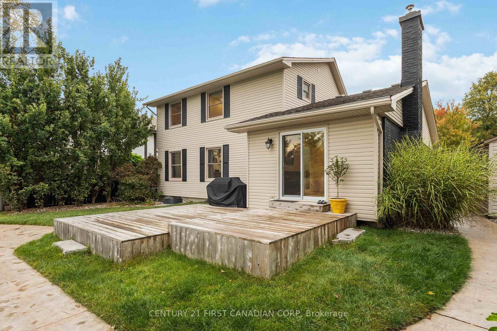 927 Farnham Road, London South, Ontario  N6K 1S2 - Photo 46 - X12423340