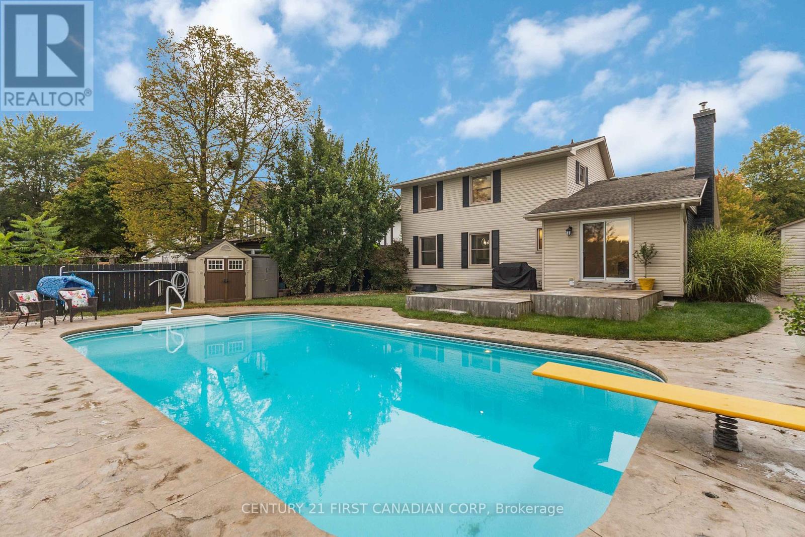 927 Farnham Road, London South, Ontario  N6K 1S2 - Photo 47 - X12423340