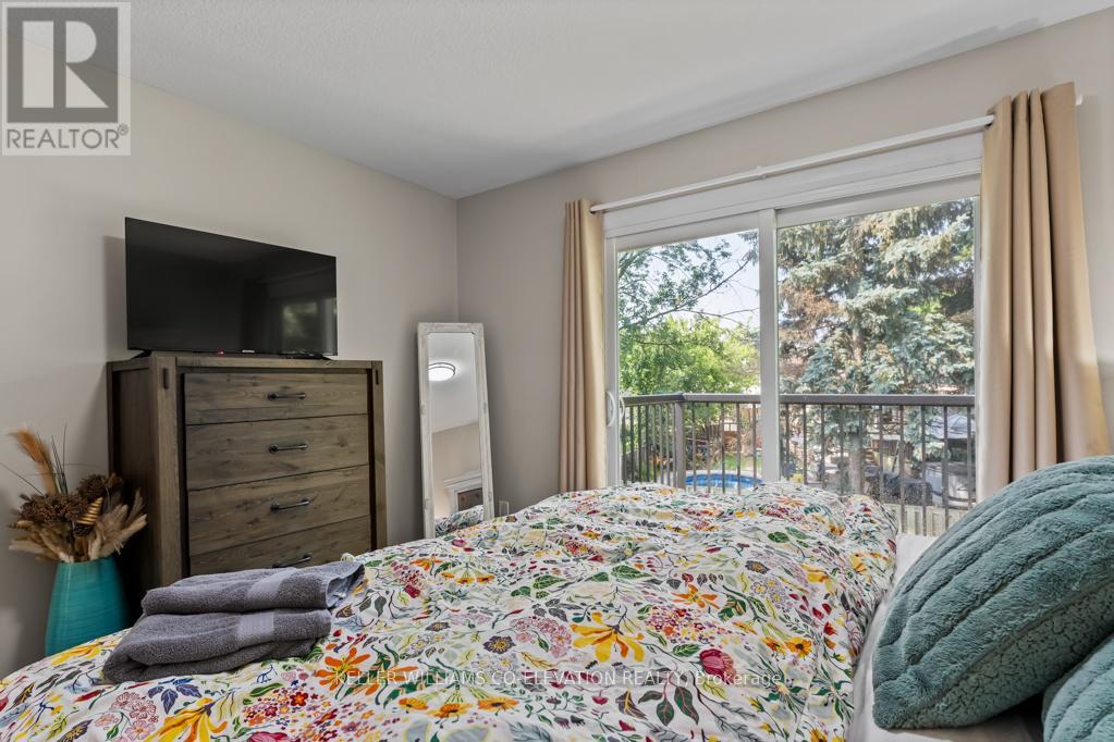 1555 Newlands Crescent, Burlington, Ontario  L7M 1P1 - Photo 27 - W12423200