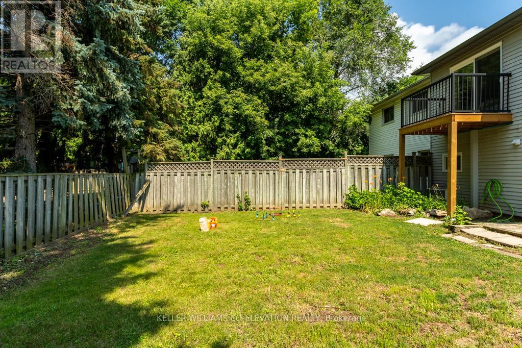 1555 Newlands Crescent, Burlington, Ontario  L7M 1P1 - Photo 42 - W12423200