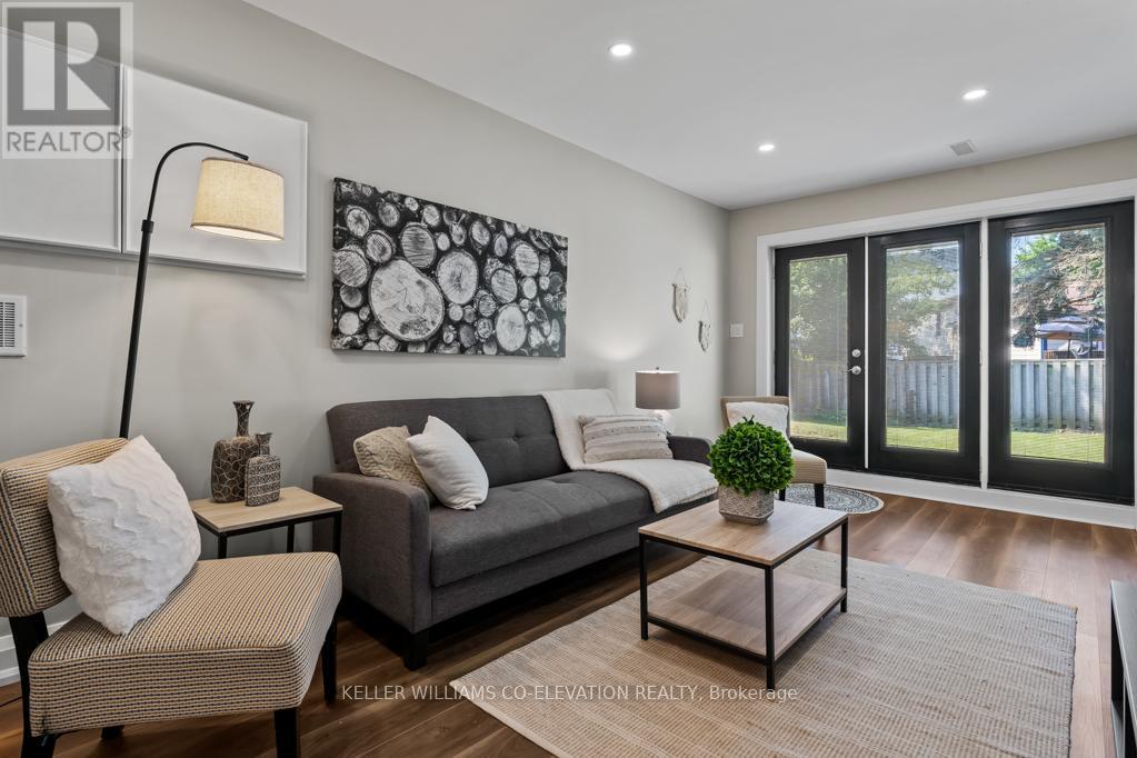 1555 Newlands Crescent, Burlington, Ontario  L7M 1P1 - Photo 6 - W12423200