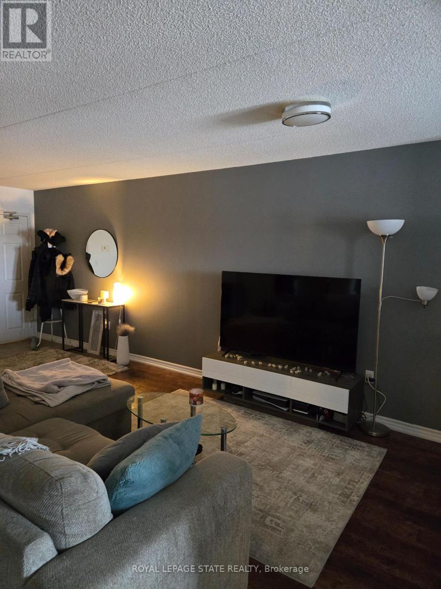 305 - 1390 Main Street E, Milton, Ontario  L9T 7S9 - Photo 3 - W12423203