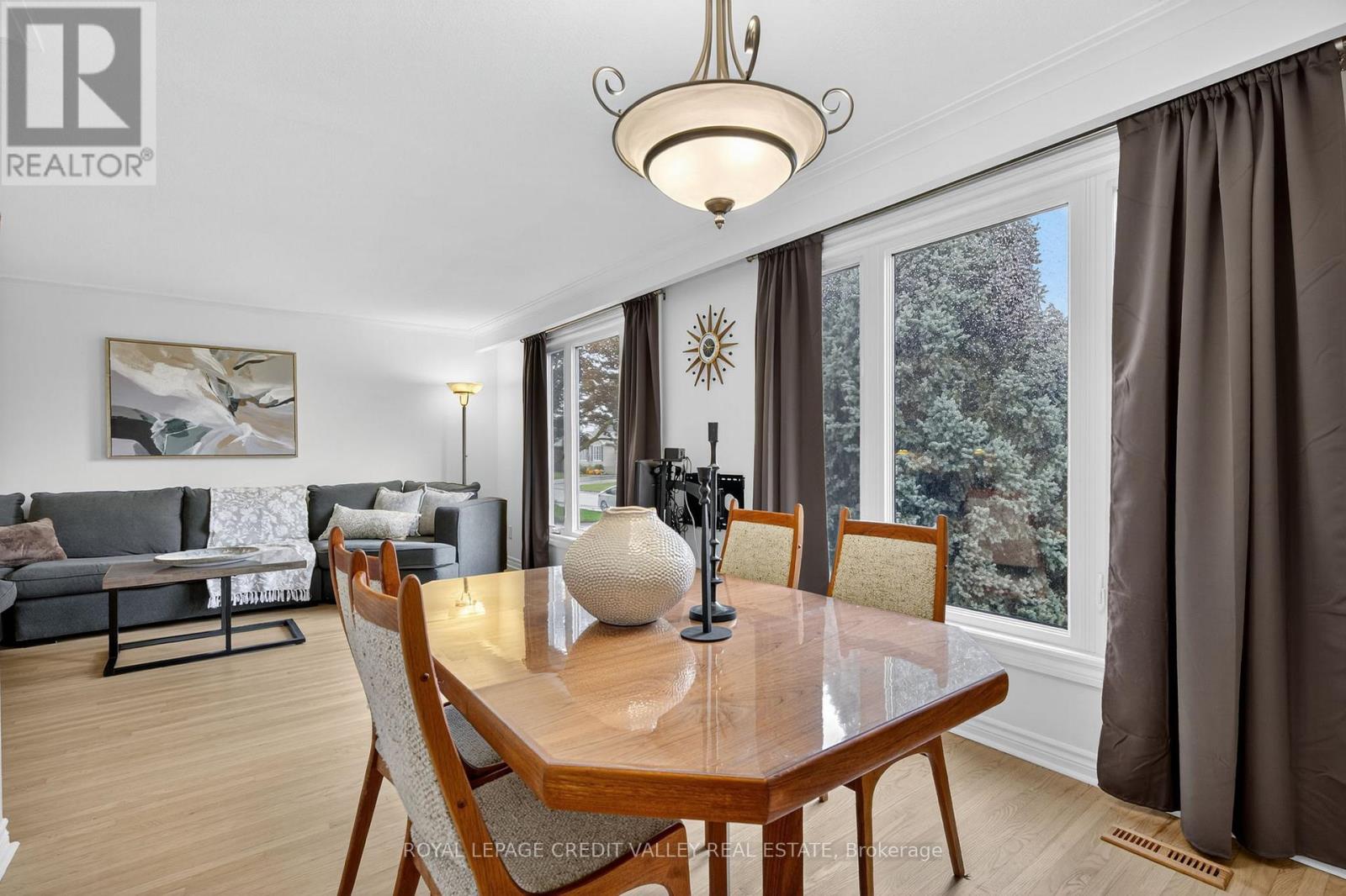23 Caldwell Crescent, Brampton, Ontario  L6W 1A2 - Photo 13 - W12423209