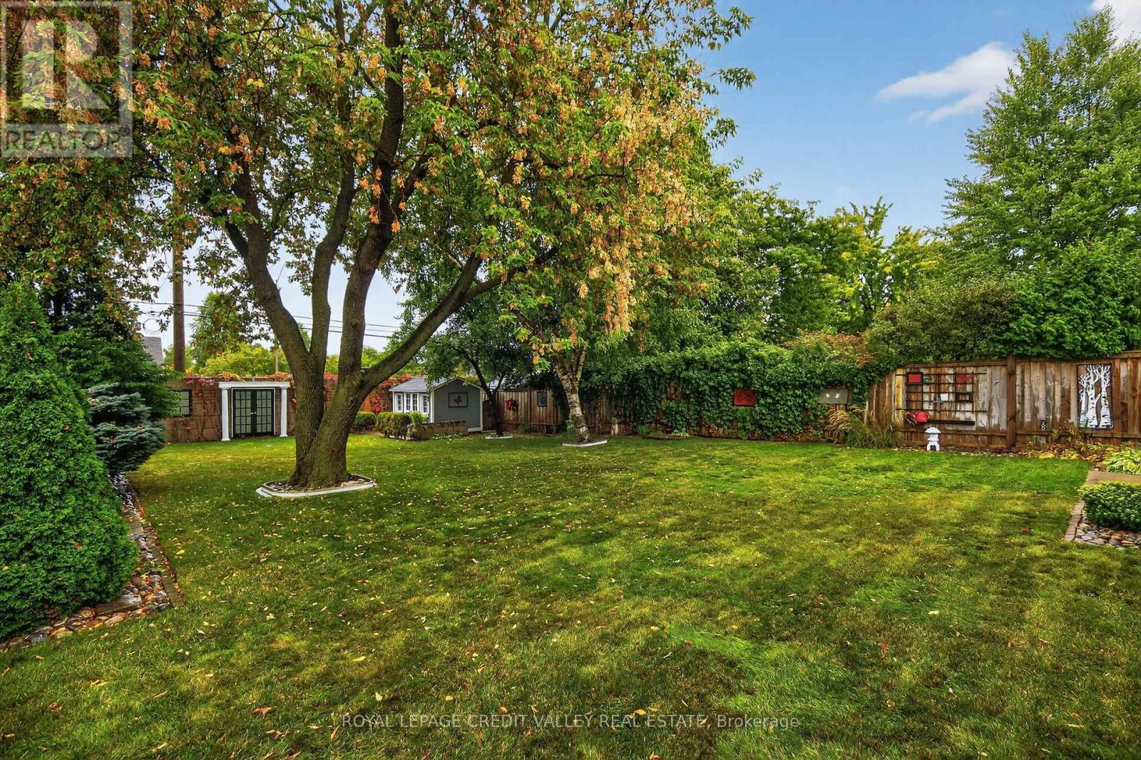 23 Caldwell Crescent, Brampton, Ontario  L6W 1A2 - Photo 45 - W12423209