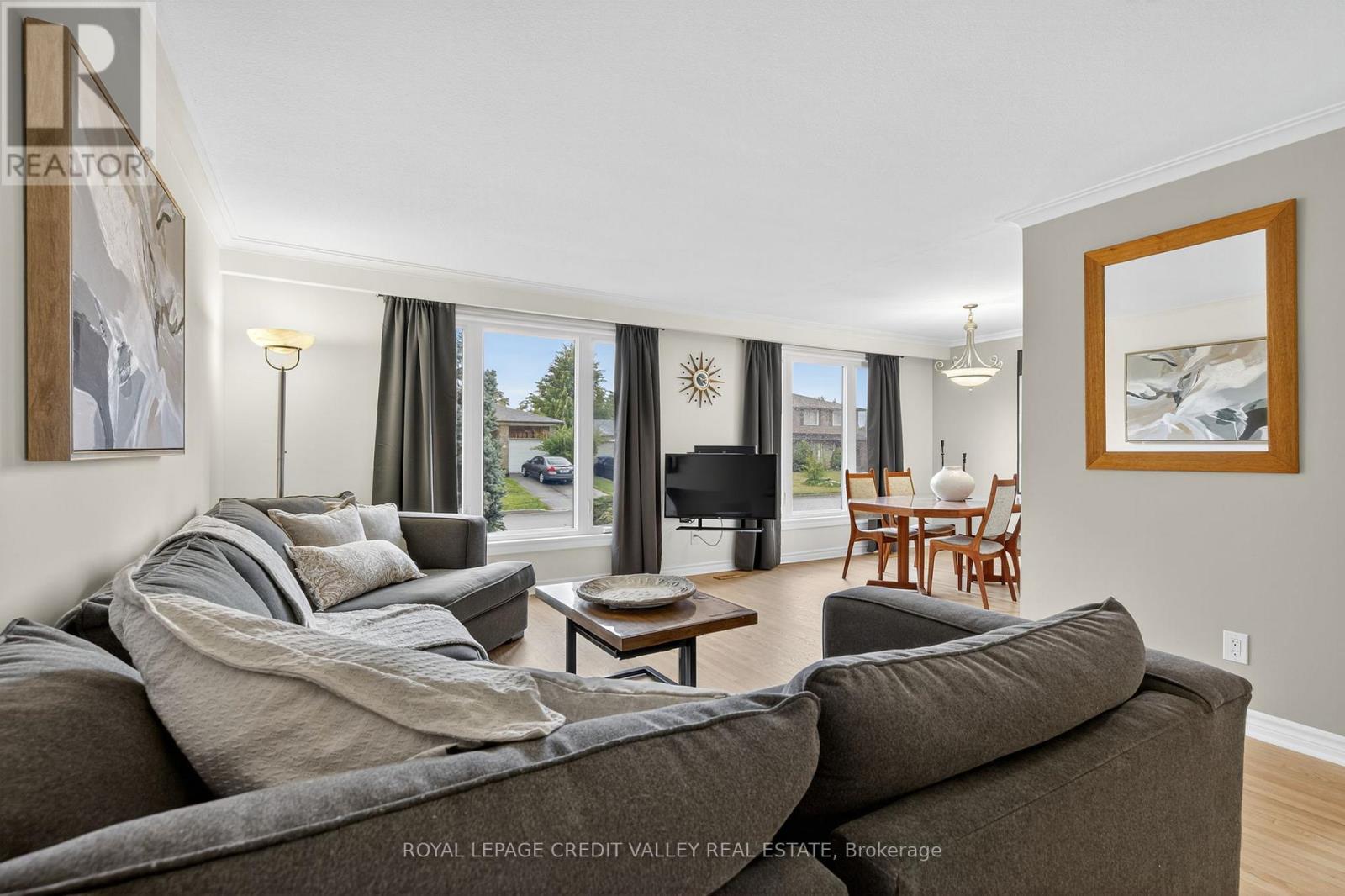 23 Caldwell Crescent, Brampton, Ontario  L6W 1A2 - Photo 8 - W12423209