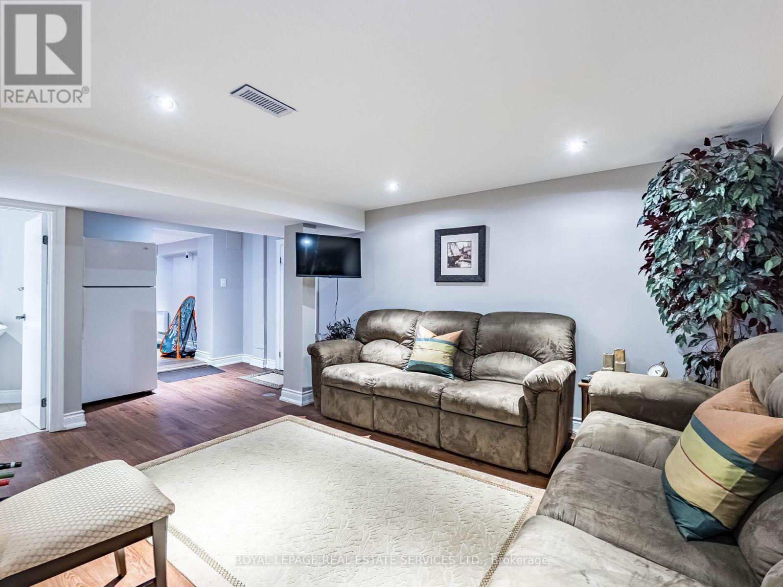 153 Elliott Street, Brampton, Ontario  L6Y 1W7 - Photo 30 - W12423292