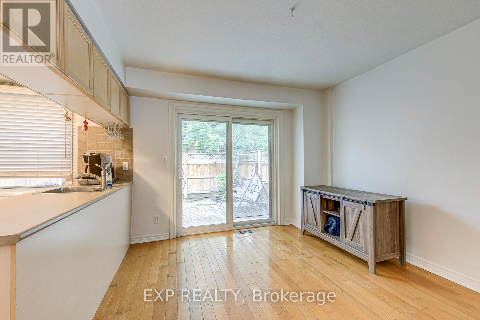 795 - 795 Hyde Road, Burlington, Ontario  L7S 1S6 - Photo 15 - W12423309