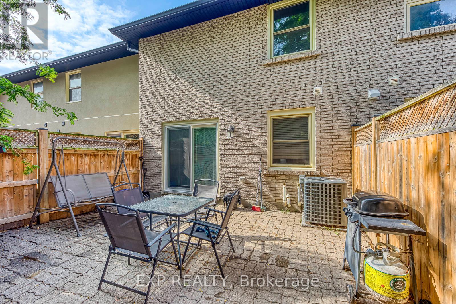795 - 795 Hyde Road, Burlington, Ontario  L7S 1S6 - Photo 32 - W12423309