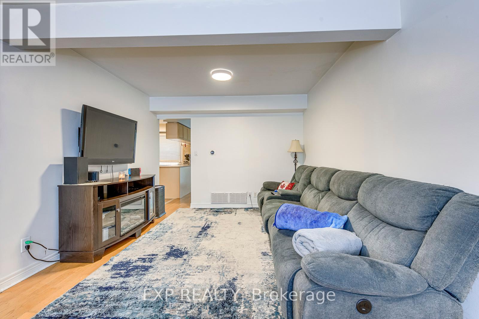 795 - 795 Hyde Road, Burlington, Ontario  L7S 1S6 - Photo 8 - W12423309