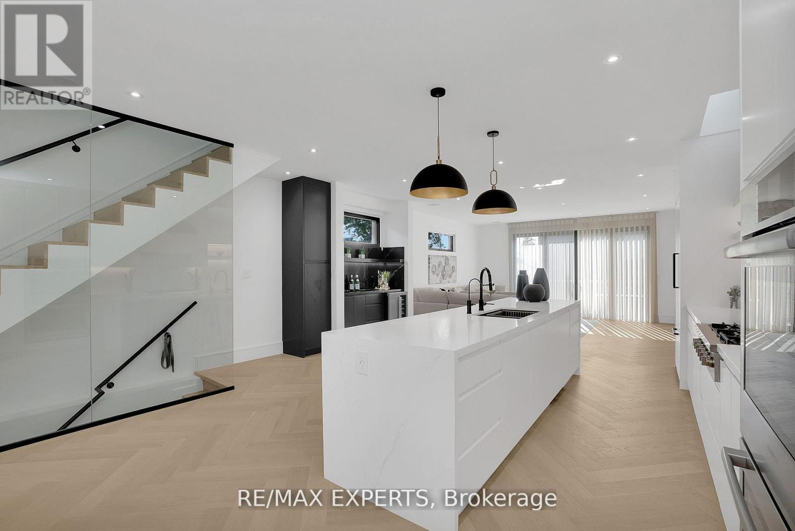 62 Hartley Avenue, Toronto, Ontario  M6E 4E8 - Photo 10 - W12423317