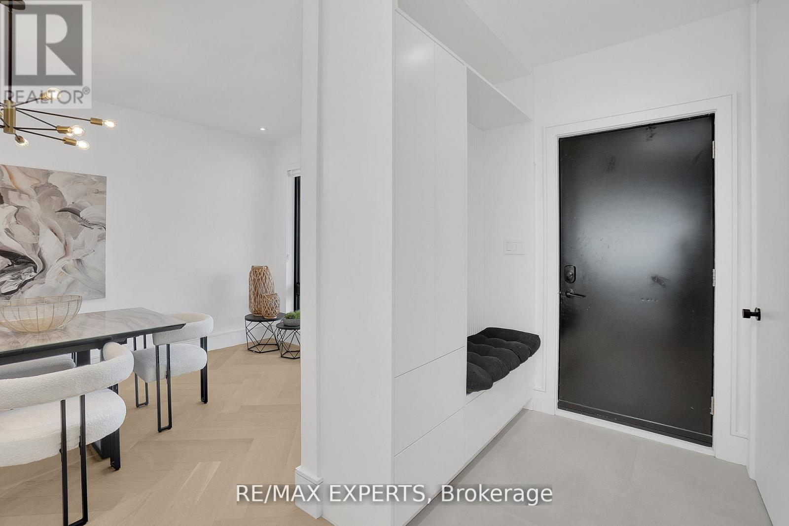 62 Hartley Avenue, Toronto, Ontario  M6E 4E8 - Photo 4 - W12423317