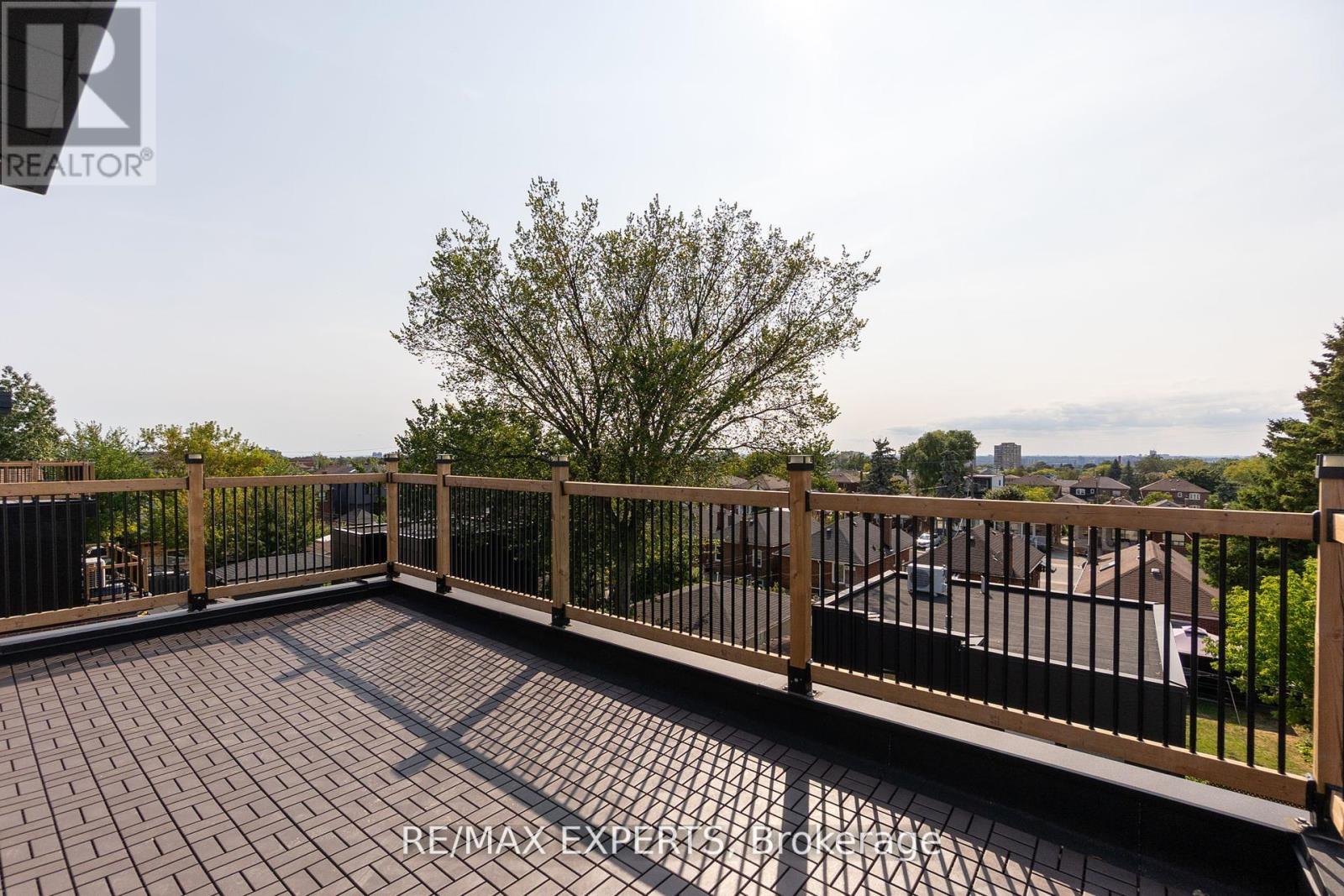 62 Hartley Avenue, Toronto, Ontario  M6E 4E8 - Photo 43 - W12423317