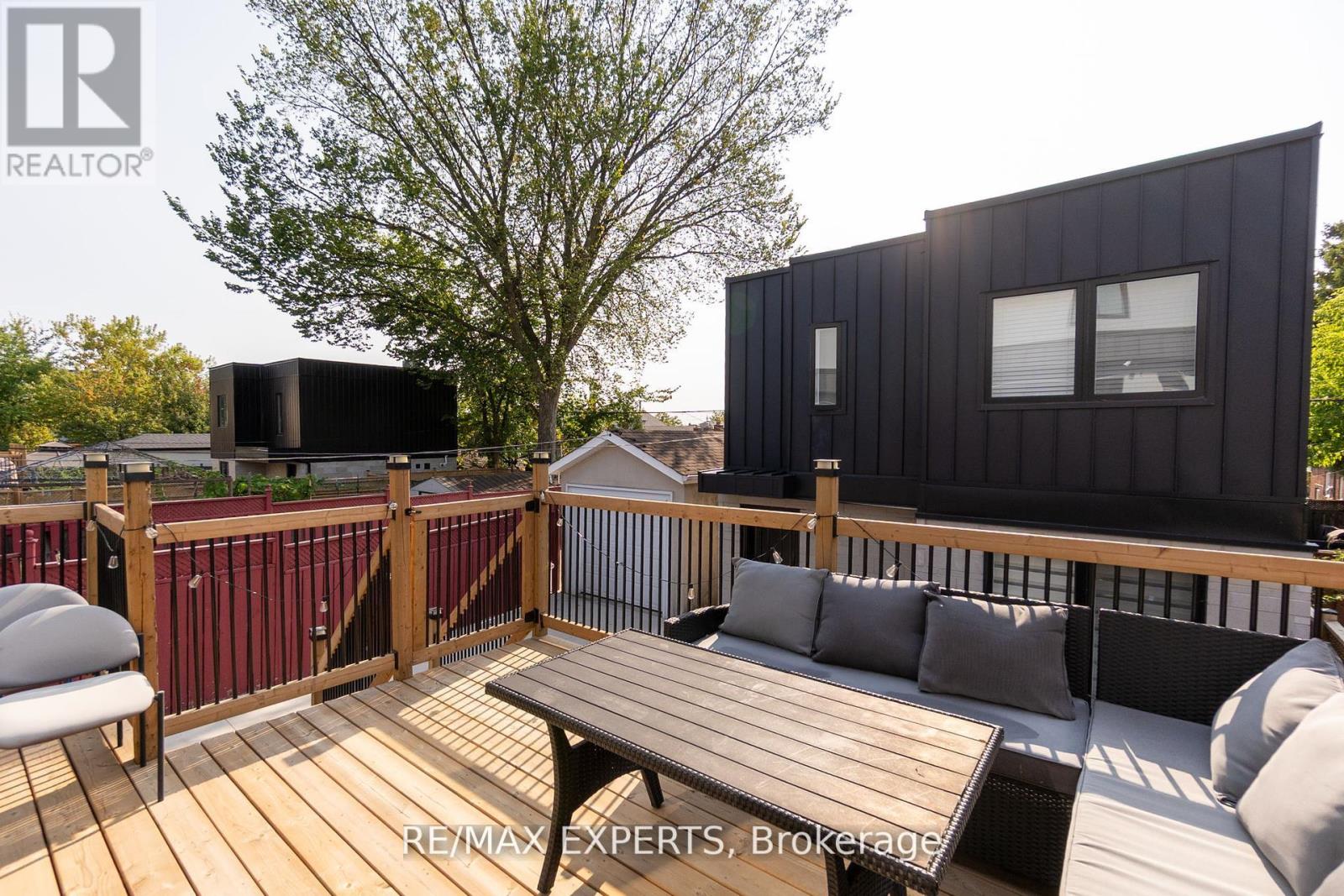 62 Hartley Avenue, Toronto, Ontario  M6E 4E8 - Photo 45 - W12423317