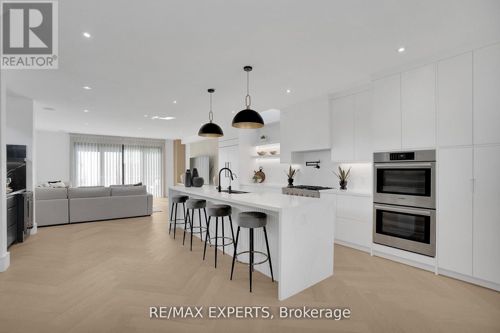 62 Hartley Avenue, Toronto, Ontario  M6E 4E8 - Photo 9 - W12423317