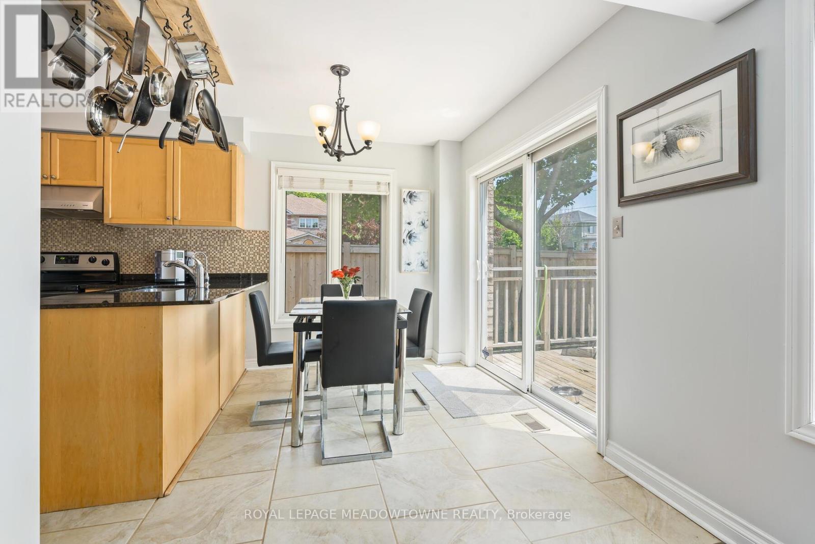 1 Mcclure Court, Halton Hills (Georgetown), Ontario  L7G 5X5 - Photo 14 - W12423318