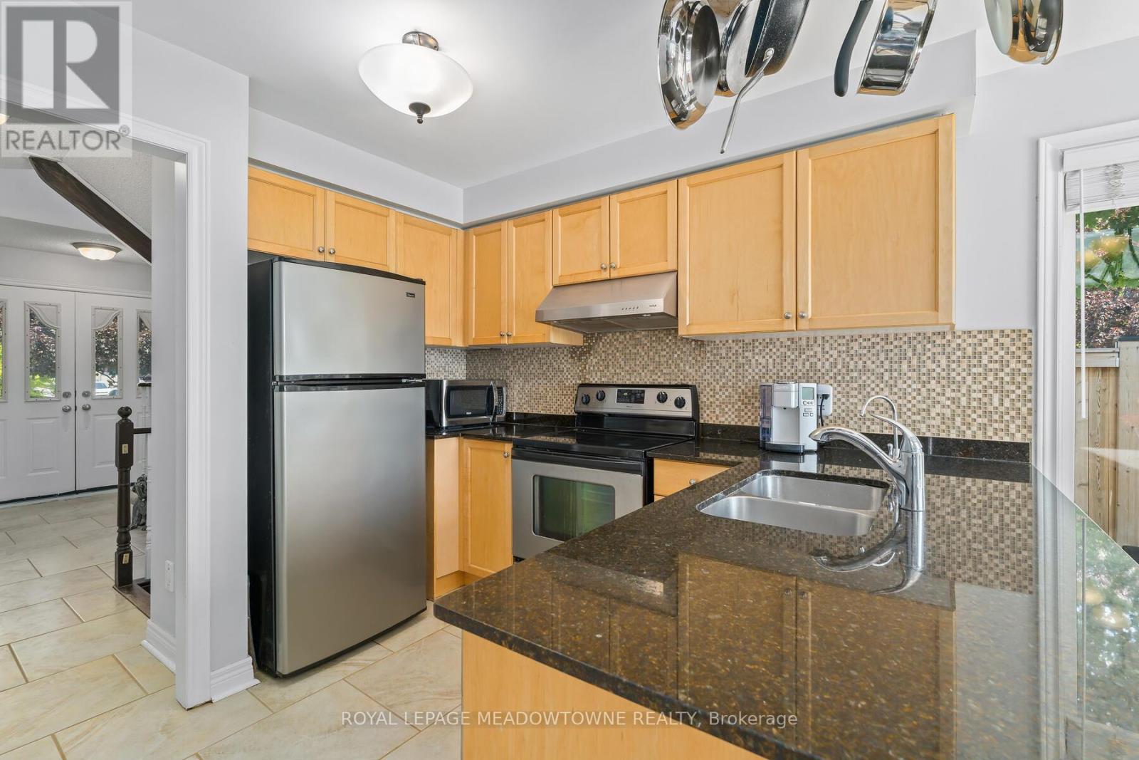 1 Mcclure Court, Halton Hills (Georgetown), Ontario  L7G 5X5 - Photo 20 - W12423318