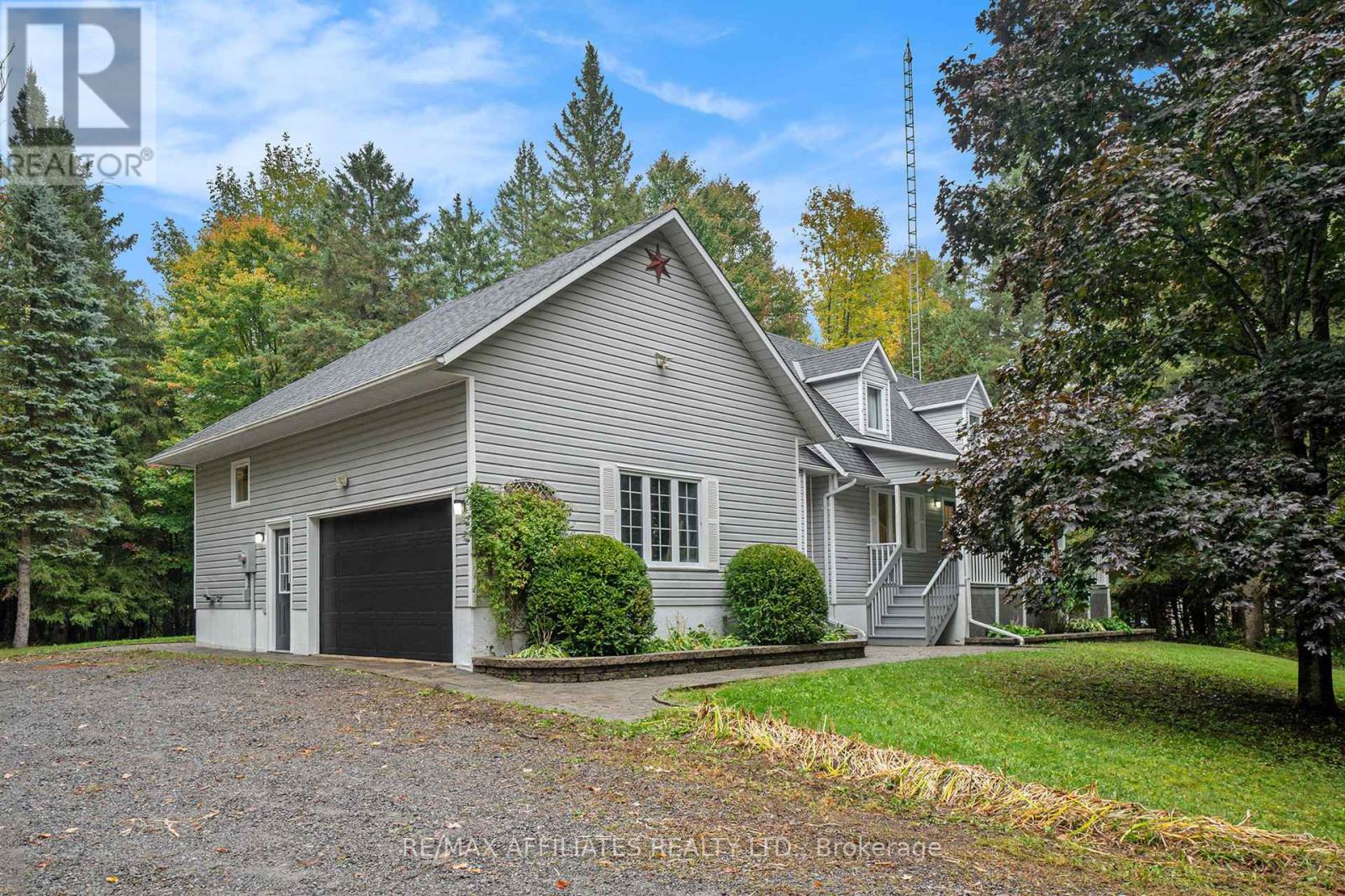 160 Hoop's Side Rd Road, Drummond/north Elmsley, Ontario  K7H 0K9 - Photo 2 - X12423353