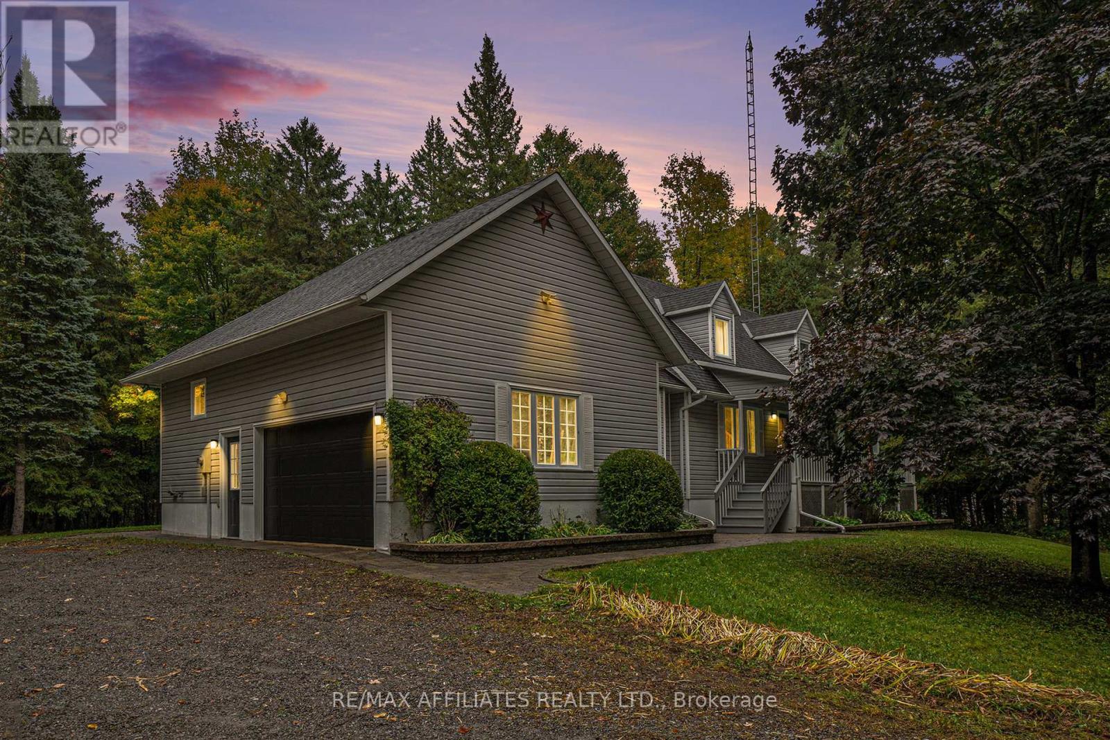 160 Hoop's Side Rd Road, Drummond/north Elmsley, Ontario  K7H 0K9 - Photo 3 - X12423353