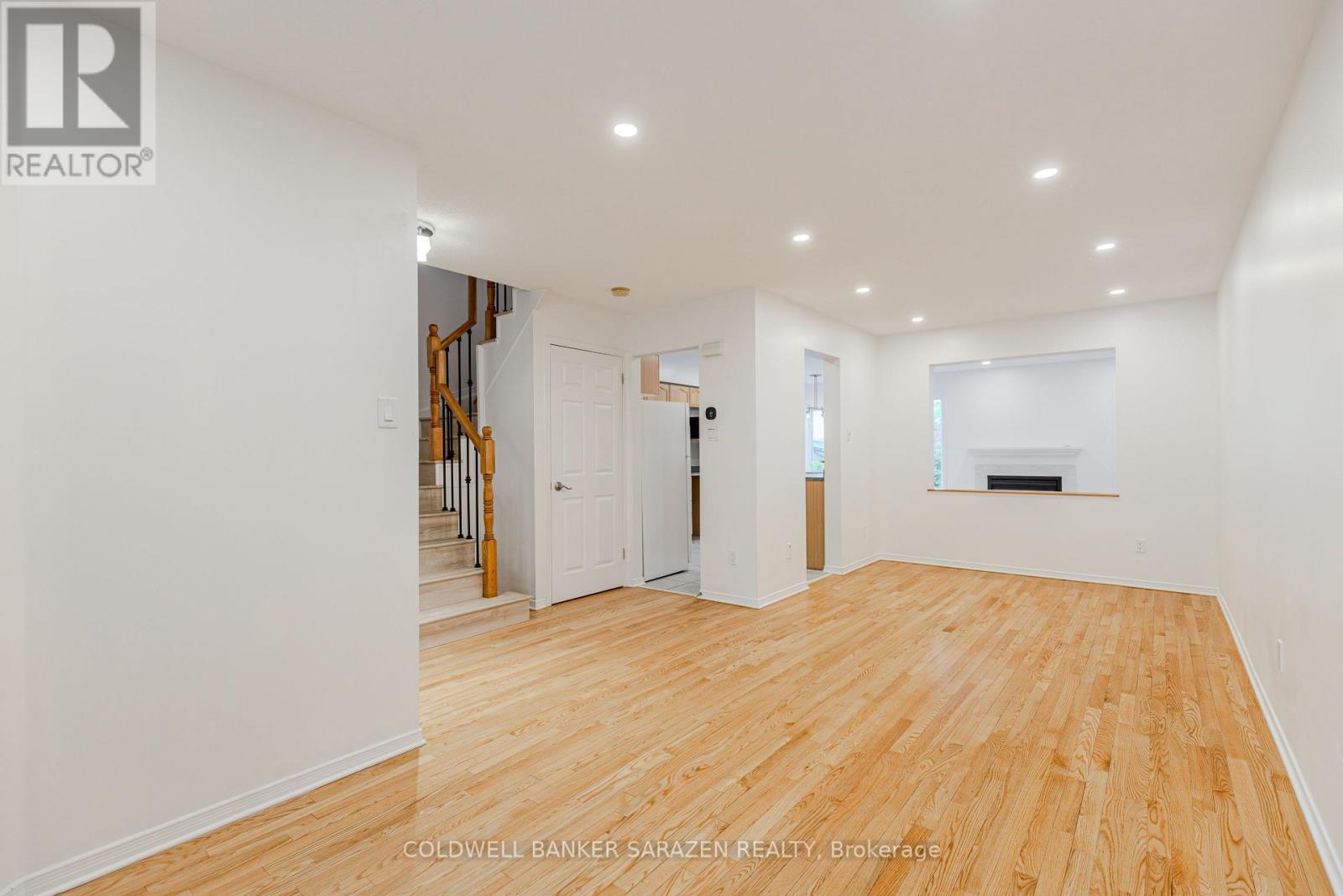 79 Margrave Avenue, Ottawa, Ontario  K1T 3Y1 - Photo 13 - X12423367