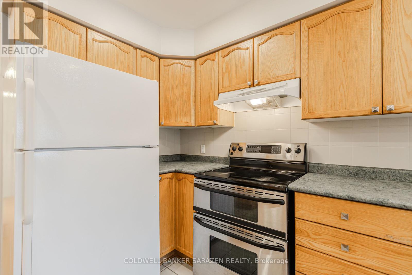 79 Margrave Avenue, Ottawa, Ontario  K1T 3Y1 - Photo 23 - X12423367