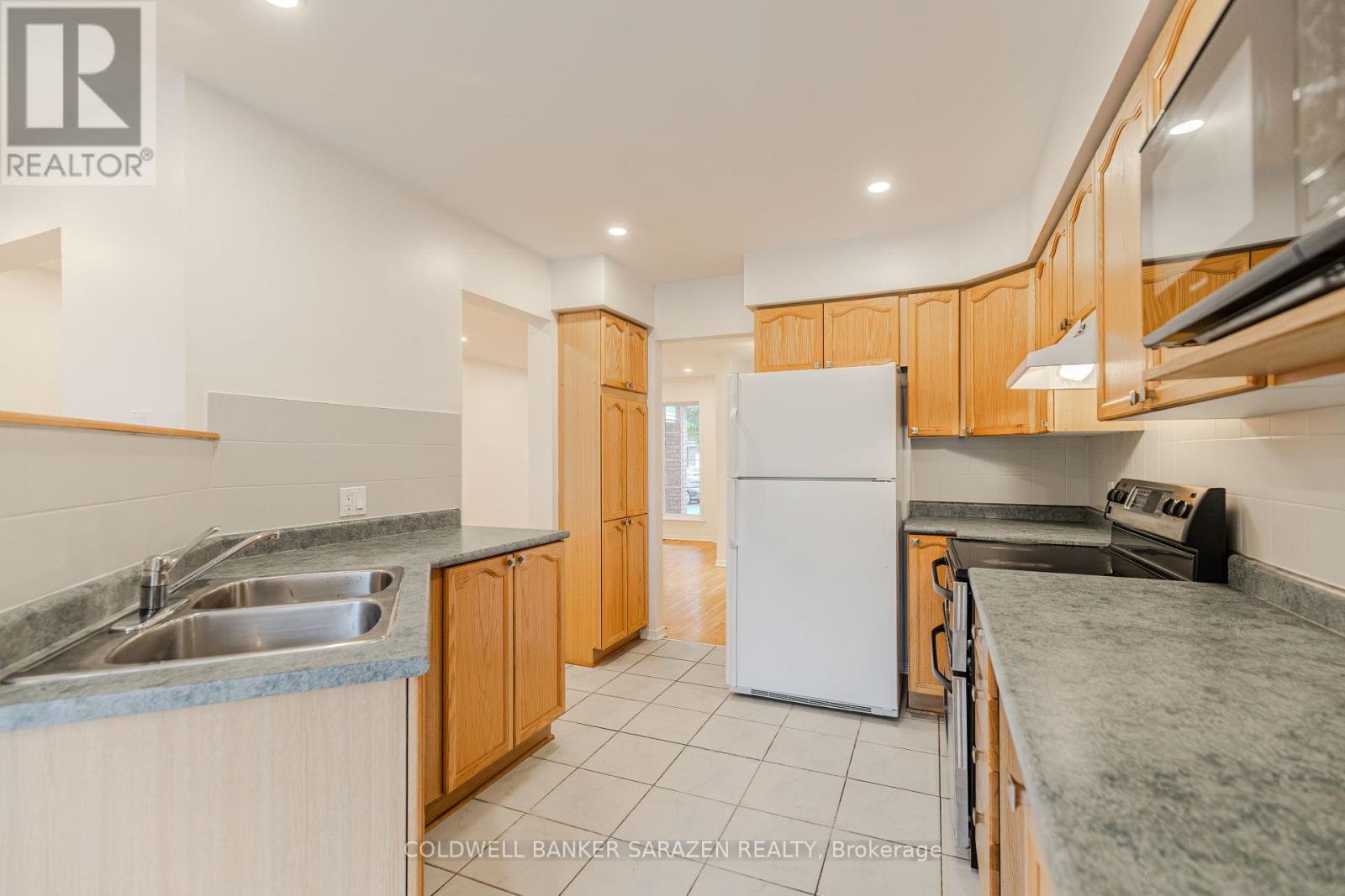 79 Margrave Avenue, Ottawa, Ontario  K1T 3Y1 - Photo 25 - X12423367