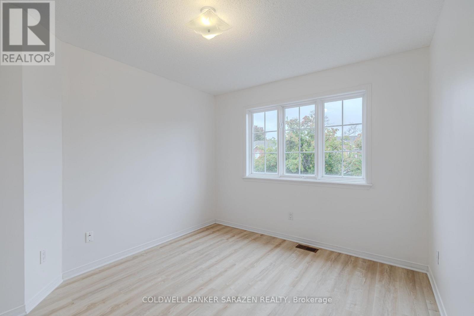 79 Margrave Avenue, Ottawa, Ontario  K1T 3Y1 - Photo 44 - X12423367